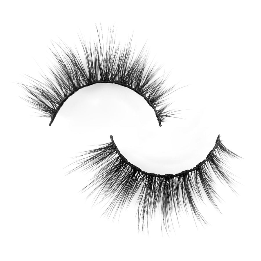 Suntarah Beauty 3D Premium Synthetic false strip lash in style S-221. Lash has wispy fibres, medium volume, a round with slight tapered shape, and a black band. It is flat against a white backdrop.